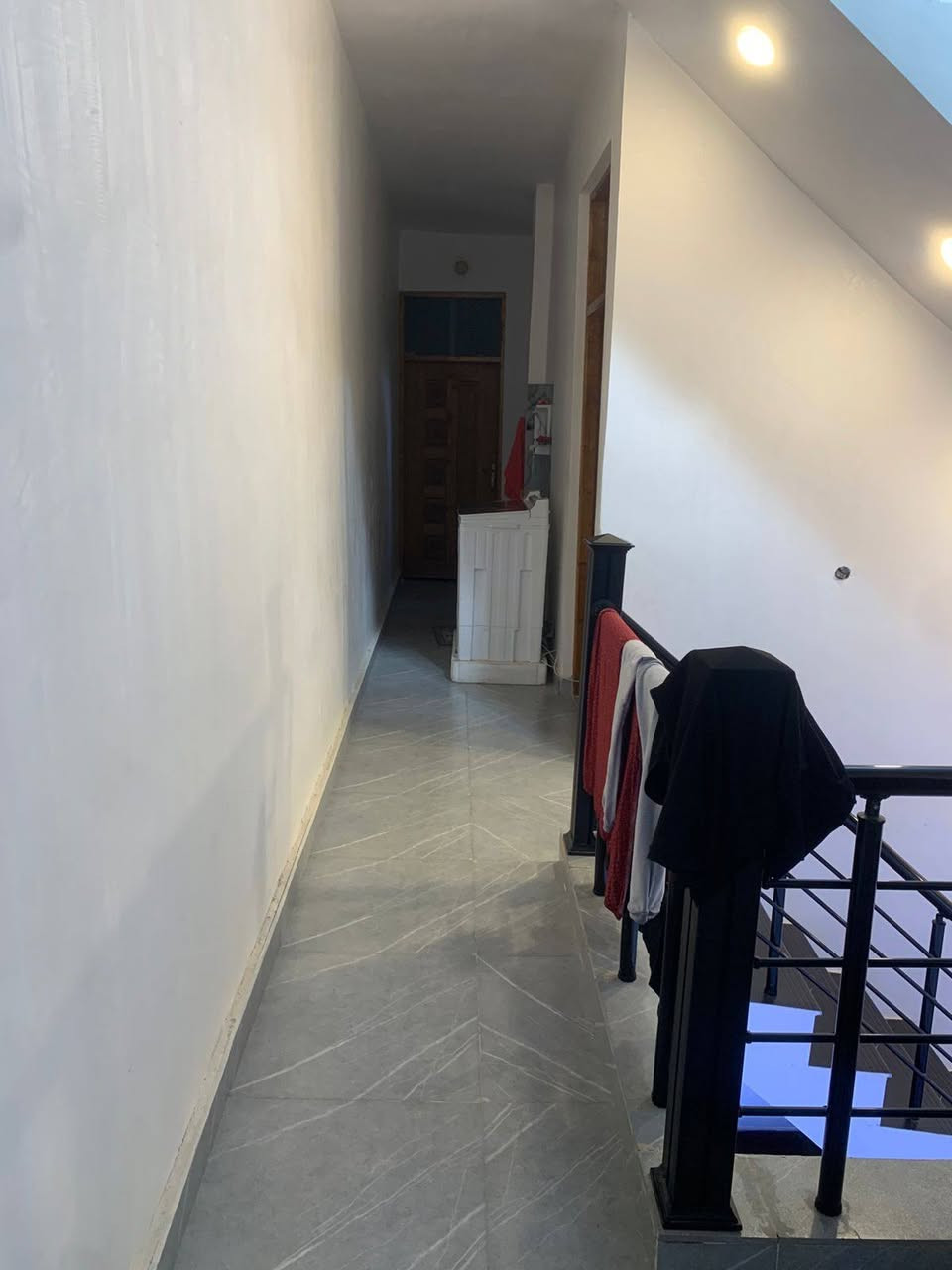 بيت مساحه 100متر طابو سند 17 متكون من 4غرف بناء درجه اولى عل شارع 10متر منطقه كامل خدمات العنوان المدائن الجعاره مقابيل جامع سيد علي /شارع ماهر الاستفسار ***********
