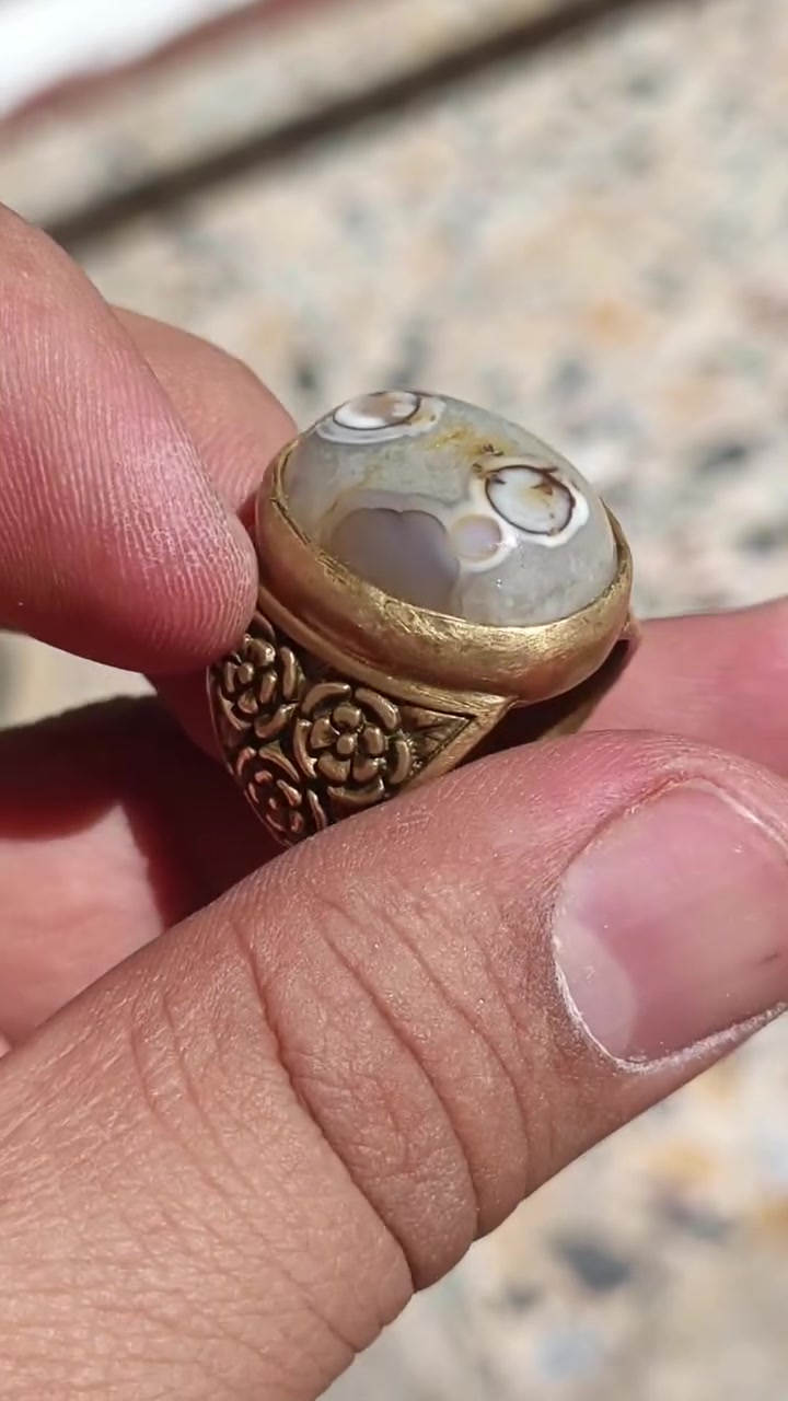 سلام عليكم 
للبيع


**إذا كنت صاحب هذا الإعلان وتريد حذفه لأي سبب، رجاءا أرسل رسالة إلى الدعم الفني**