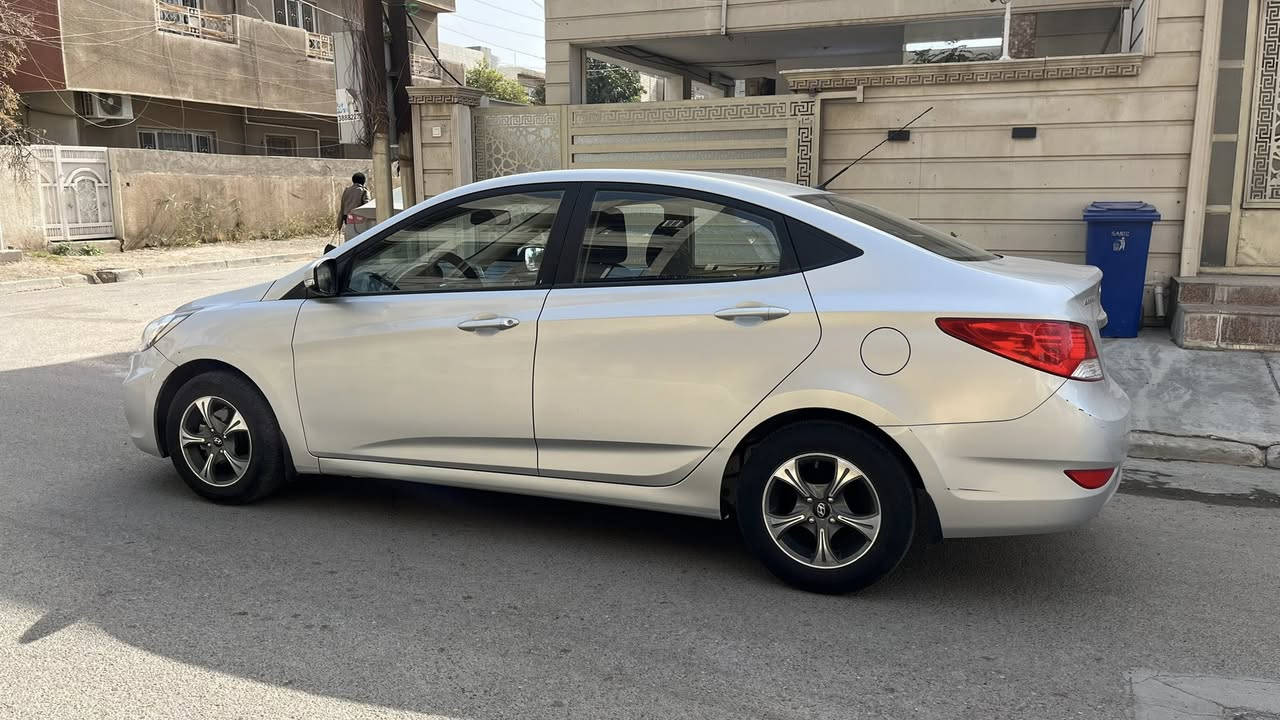 اكسنت للبيع موديل ٢٠١٥ بأسمي بغداد  السعر11000$ للاستفسار على الرقم***********
