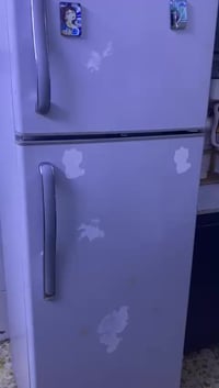 ثلاجة ومجمدة • نظيفات • مستعجلة