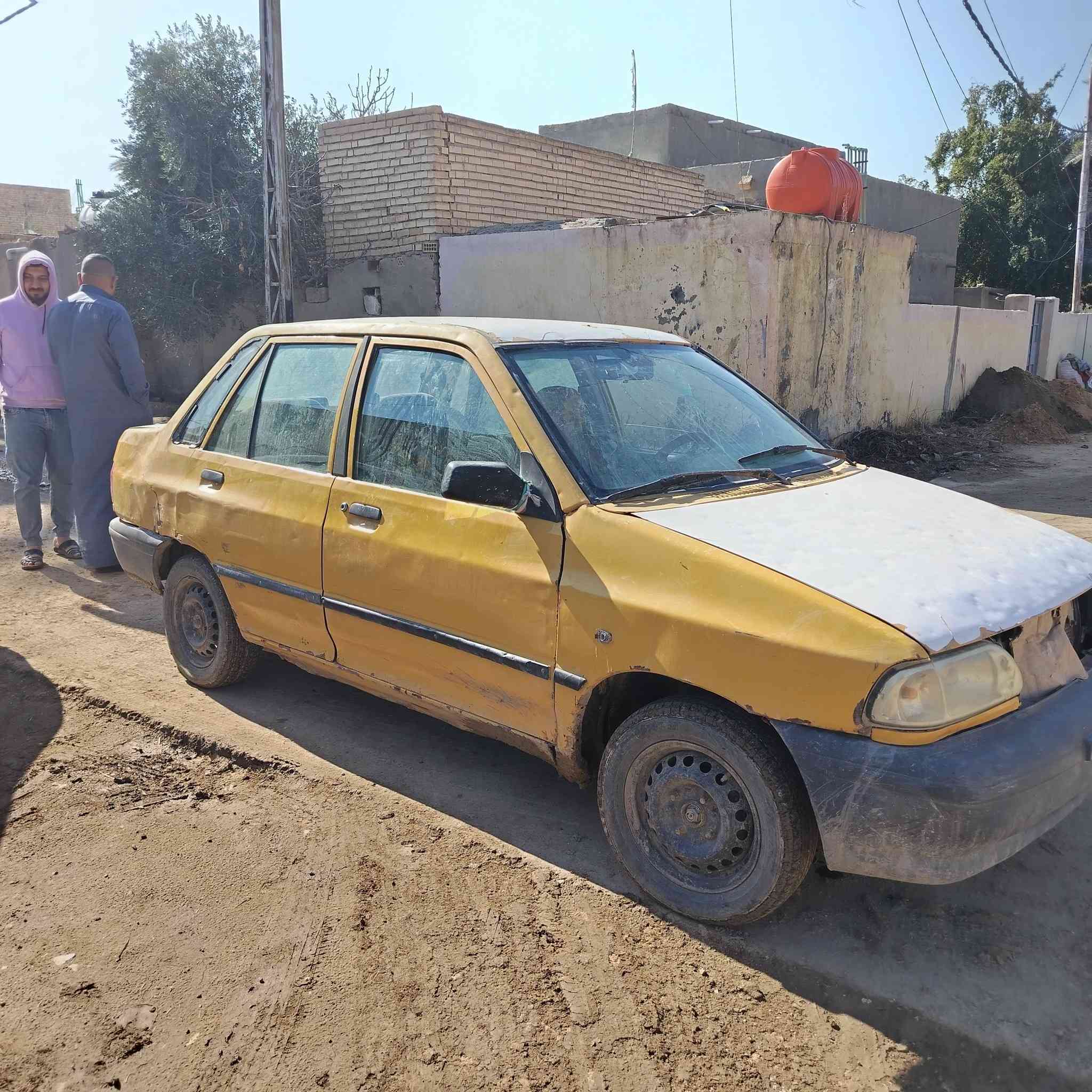 سلام عليكم سايبا للبيع ٢٠١٢ اتعهد سرقه وعشائر فقط شغاله تمشي السعر ٨ اوراق رقم تلفون ***********
