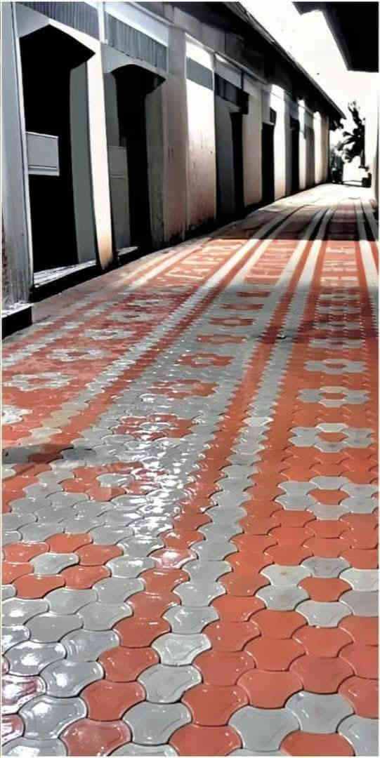 السلام عليكم. كربلاء فقط 🤚🔲جميع انوع المقرنص 🔨⚫
خلفات مقرنص🛠️🔵🔴
عمل ساقيه+عمل رصيف +عمل +بورسلين+عمل 
كرانيت+عمل كربستون+عمل كاشي + عمل بناء⚒️🛠️🛠️⚒️⚔️نشتغل  ⬛
عمل درجه واله ↙️↘️⛏️🔨⚒️الثقه في عملنه 🙂
الرقم     ***********
***********
