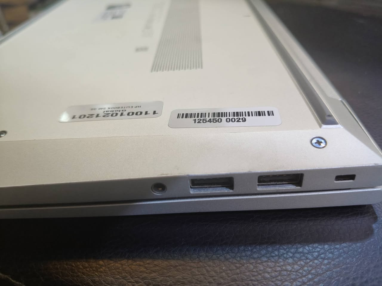 عندي لابتوب للبيع🔥💯"مواصفات اللابتوب: معالج Core i5 من الجيل الحادي عشر، 8 جيجا بايت رام، 256 جيجا بايت SSD، شاشة 14 إنش. شحن بلو. نظافة الجهاز 100%."


**إذا كنت صاحب هذا الإعلان وتريد حذفه لأي سبب، رجاءا أرسل رسالة إلى الدعم الفني**