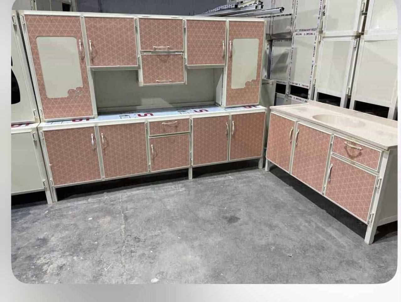 ‎كاونتر مترين ونص ارضي وملحق دنكه مع سنك (متر ونص)مرمر المنيوم صيني.‎ بغداد, العراق


**إذا كنت صاحب هذا الإعلان وتريد حذفه لأي سبب، رجاءا أرسل رسالة إلى الدعم الفني**