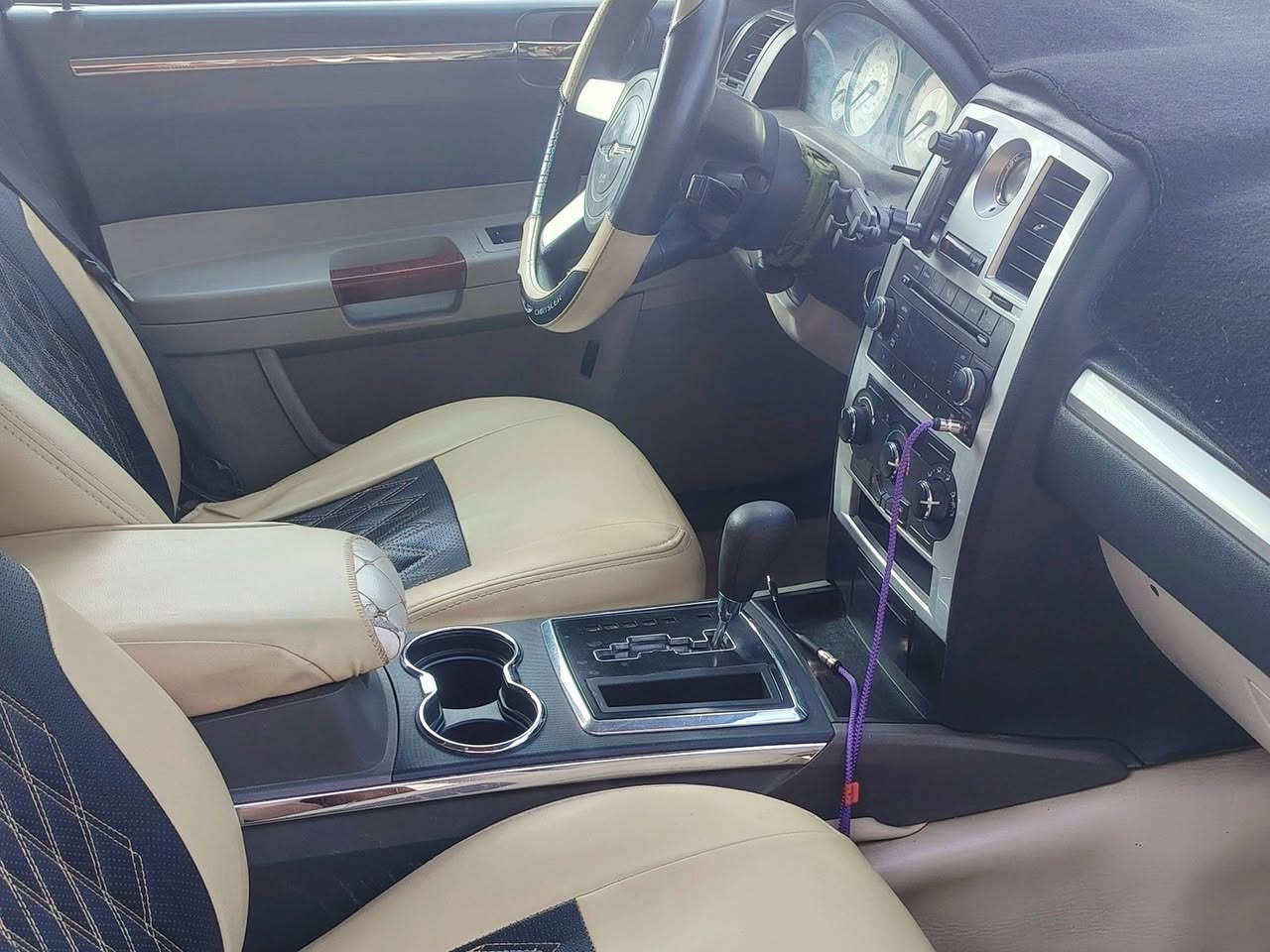 أوباما 2009
باسمي تحويل ثانيوم رقم بغداد جديد نكليزي
محرك 3500
كير محرك شرط
حداديه خير من الله
دواخل جديده
سياره مامشتغله خط ستخدام شخصي

بيه قطعتين تبديل باب وجاملغ بجهت العبري فقط

السعر121 بيه مجال قليل  ***********
