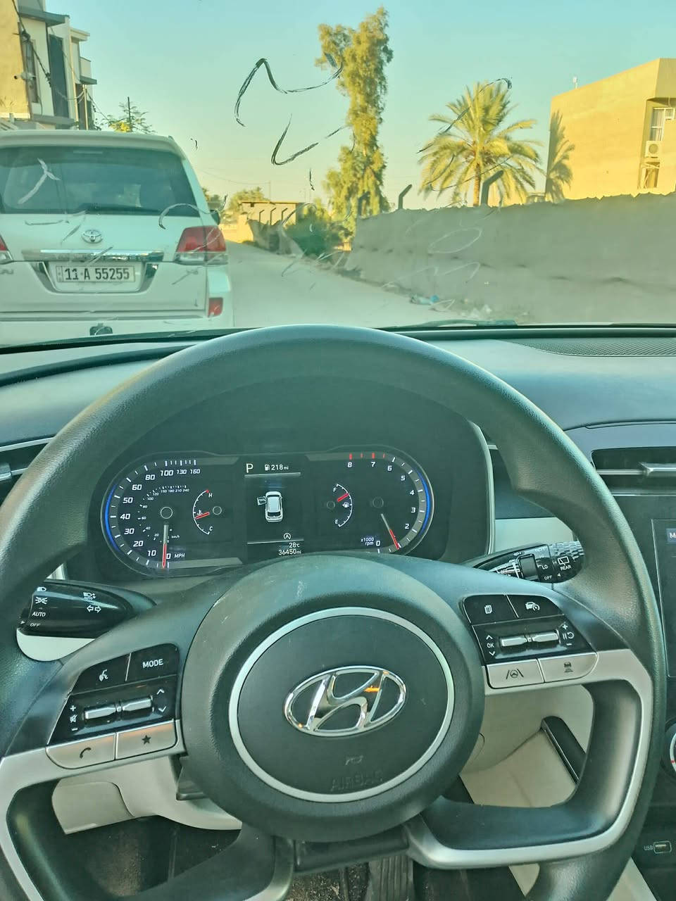 للبيع هونداي توكسان 2023
وارد أمريكي  دخول جديد فحص تترقم جميع المحافظات 
محرك 2500 فور ويل 
ماشية 36 الف 
ضرر سحطي خفيف بابتين فقط بدون دواخل بدون ايرباك بجم كبس 

المواصفات 
بصمة + بصمة دخول ابواب ذكي + تشغيل عن بعد 
شاشة كار بلي 
هاند بريك بصمة
نظام ترحيب
نظام الملاحة 
شحن وايرليس
رادارات امامية خلفية+ جانبية 
كشنات كهربائية 
تدفئة بالكشنات 
حساسات امامي وخلفي  
فور ويل 
نظام درايف مود اربع انظمة قيادة 
جنطة كهرباء 
تحديد مسار
تبريد قطعتين 
مانع انزلاق
نزول منحدرات
نظام ABS
تصوير كامرة 
نظام فحص ضغط الاطارات
فول تحكم ستيرن
لد امامي خلفي
نقاط عمياء
اوتو هولد
اوتو ستوب
السعر 182 وبيها مجال
مكانها حلة قرب جسر بتة بداية شارع زوير  
رقم الهاتف *********** بي واتساب
