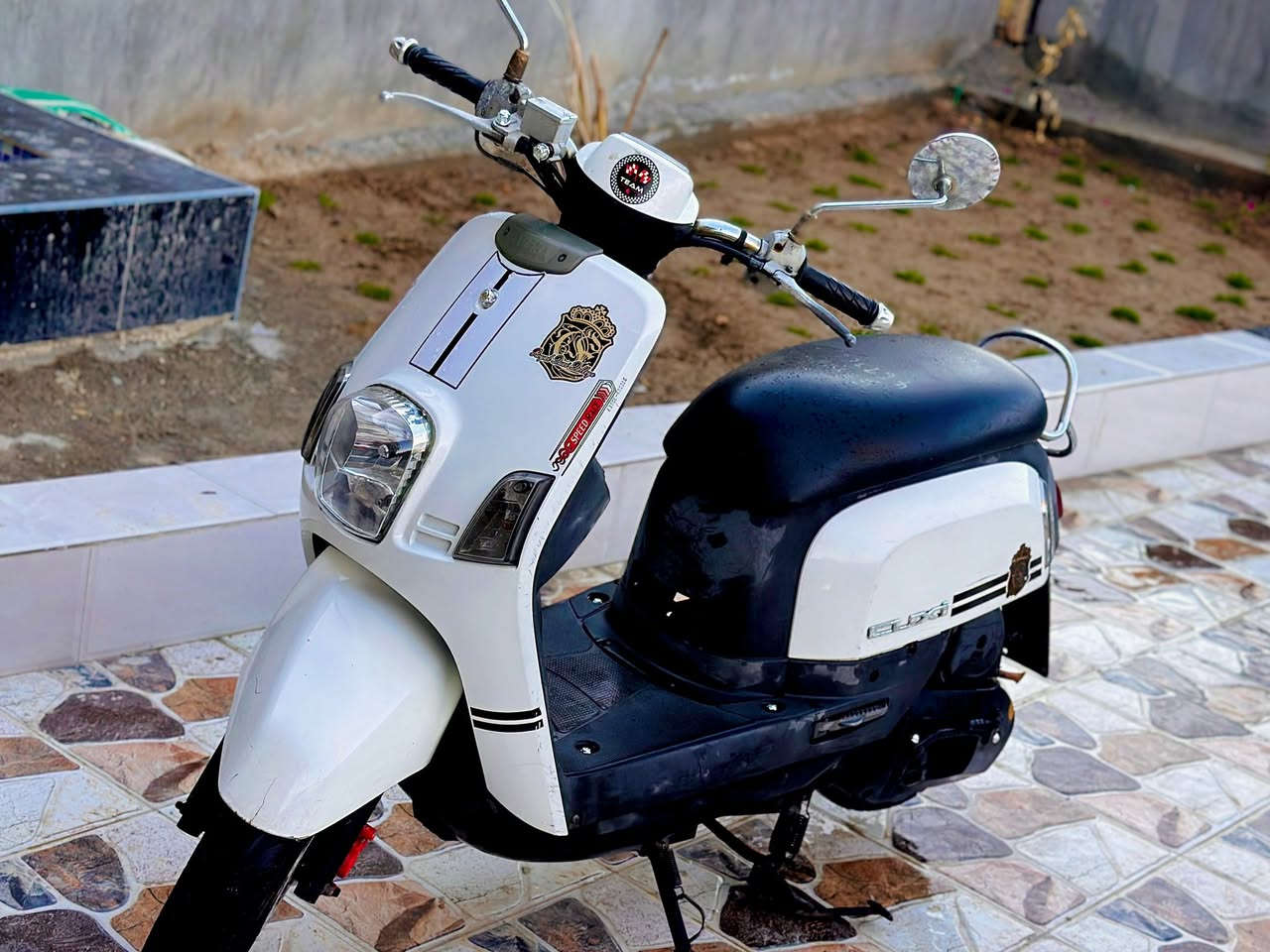 نضافه فول امانه 
السلام عليكم اخوان 
بوليسي رمبه
صاله شهر من طلعته 
باسمي رمبه وصل معرضها موجود 
طلعته ب ١٣٠٠  
وعارضها ب ١١٠٠ وبيها مجال 
استخدام قليل امانه ما اطلع بيها
سبب البيع محتاج فلوس 
مكاني بابل مركز 
***********
