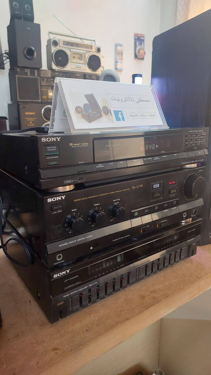 السلام عليكم.. عرض #2026102
سستم مضخم سوني SONY V715 صناعة يابانية..
القدرة 120W لكل سبيكر، كهرباء 110V.
جهاز صوته راقي و تضخيم مجسم.
يتكون من راديو ، امبليفاير، ايكولايزر و يحتوي على اوكس و بلوتوث. 
الجهاز نظيف جدا و خالي من التصليح بشرط الفحص. 
السعر 150 الف، المهتم يراسلني خاص 💖
توصيل موجود كل محافظات العراق ..

Mustafa Electronics 
Audio , Video & Electronics
Whatsapp: ***********
