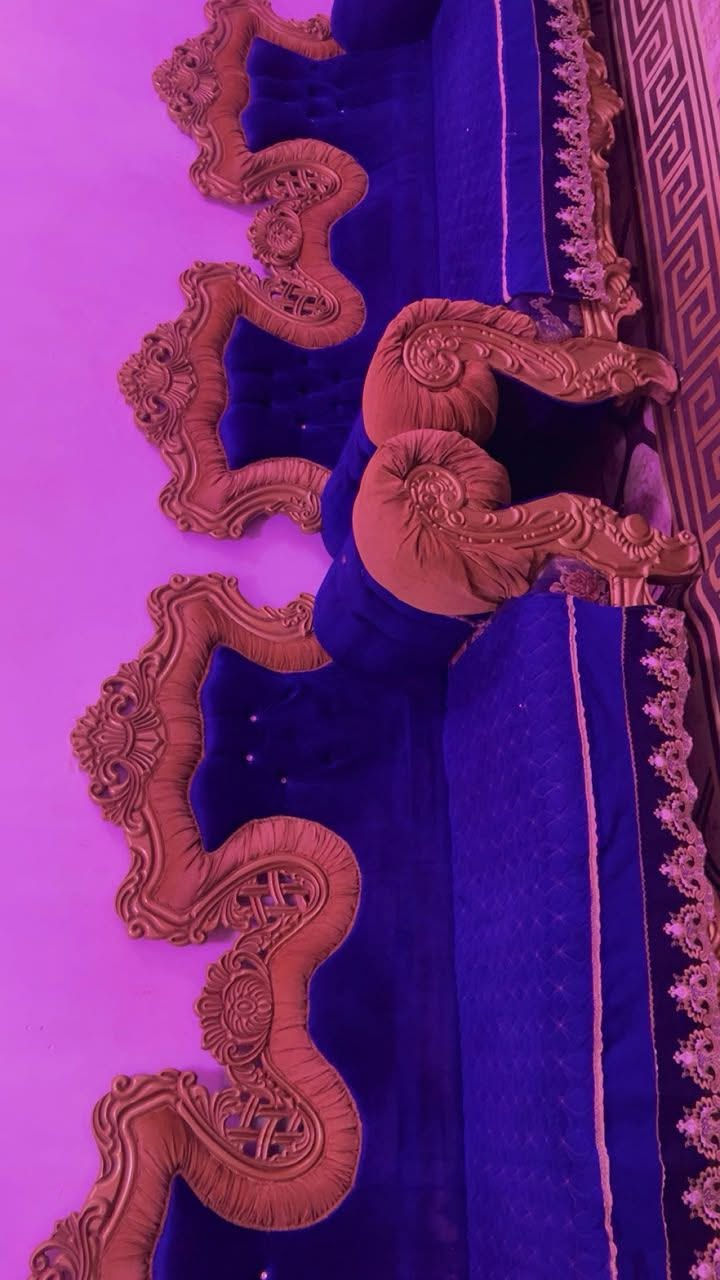 تخم للبيع خشب تكمه نهايته 300مكاني بغداد المنصور التواصل***********
