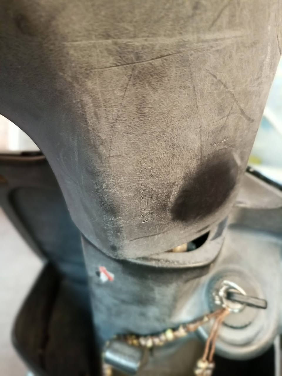 السلام عليكم ماكس عدلة صارله ٥ أشهر من خذيتها رمبه للبيع دراجة كفالة عامه مختمه والمكينة كفاله وين ما تريد تفحص افحص  شلعه معدل شغاله كلشي أشاير عداد سرعه صطاب ولايت عالي ناصي الدراجة كلها مختمه مثل ما موضح الحواضن مختمه فقط الكفرات البيض بدلتهن لان مال الرمبه مكسرات وما عوزها شي الدراجه فقط باتري تعبان تبدل الباتري نكره سلف وهندر وااحد السعر 800 وبيها مجال المكان البصره القبله قرب البريد للأستفسار رقم واتساب ***********
