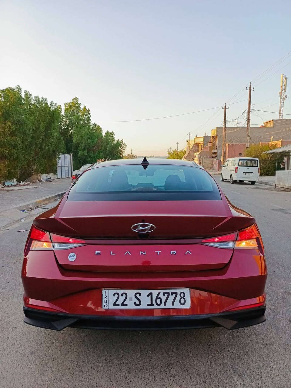 للبيع هونداي النترا موديل 2023/ وارد امريكي
اضرر خفيف جدا جاملغ امبدل فقط والباقي  مكفول من البارد او اصبغ بدون دواخل بدون ايرباك جميع  الايرباكات سليمه/ بدون لا شاصي و لا لغد بدنه راديترات تبريد كله ابلادي على وضع الشركه / حجر البيئه رادارات كله ابلادي 
السياره دخول جديد العراق فحص وهزه جديده ترقيم جديد اربيل بئسمي/ سنويه اصدر 2030/ السعر 168 وبيه مجال 
-----------------------------------------------------
السياره ماشيه 26 فقط 
مواصفات معروفة شاشه اكتروني متصله 
بصمه تشغيل عن بعد شاحن واير ليس 
سايد ابريك بصمه/ رادارات امامي خلفي
شاشه كامره/ محرك 2000  دوش
الاستفسار اتصل هاتف متوفر وتساب كورك اثير 
*********** ☎️☎️ ***********
