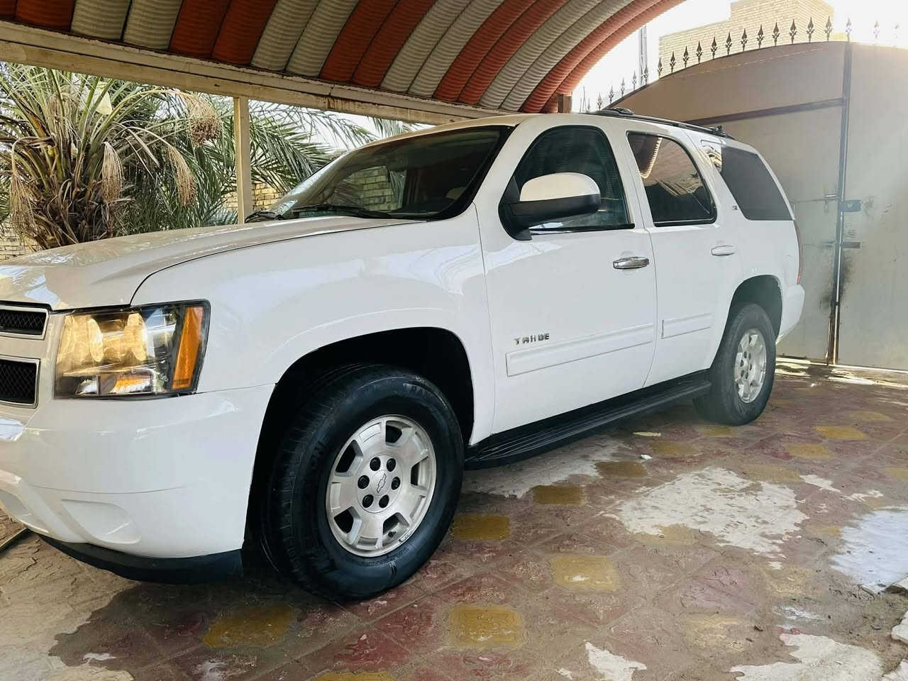 سلام عليكم للبيع شوفرليت تاهو 2011 خليجي بسمي تحويل مباشر رقم بغداد مكينه 5300 V8 سياره LT شاشه صاج داخل عسلي كير مكينه حداديه شرط علو الوكاله سياره ترايهي زيرو سياره كفاله من الضربه بيهي صبغ احزام تخم تاير ويل السعر 160 وبيهي مجال للطيبين الاستفسار والتواصل على الرقم *********** مكاني النحف الاشرف
