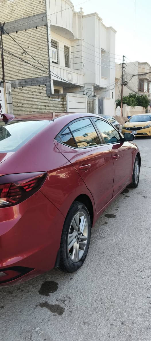 السلام عليكم سيارة النترا للبيع وارد امريكي مديل 2019 الوان ماروني كيم ايتي حادث امريكي فقط كما موضح بل صورة سيارة خير من الله جاهزة شغل وطلع وين ماتريد السيارة بيهة منضومة غاز رسمية من الدولة شادلهة لايتات منضومة زنون الرقم بغداد الجديد السعر 129بيهة مجال هذا رقم متواجد علية ***********
