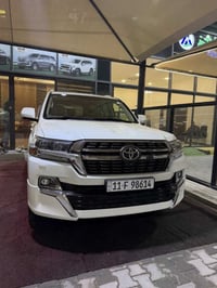 لاندكروز بريم • ٢٠٢١ • ٤٥ الف