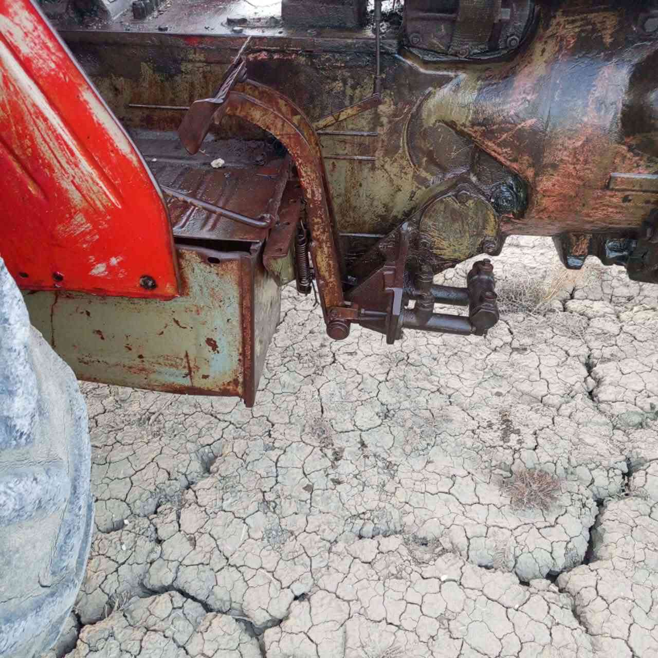 للبيع عنتر جاهزه من کلشي. سعر 2400وبيه مجال مکان نعمانيه نهر المالح ‏‪0788 703 4059‬‏
