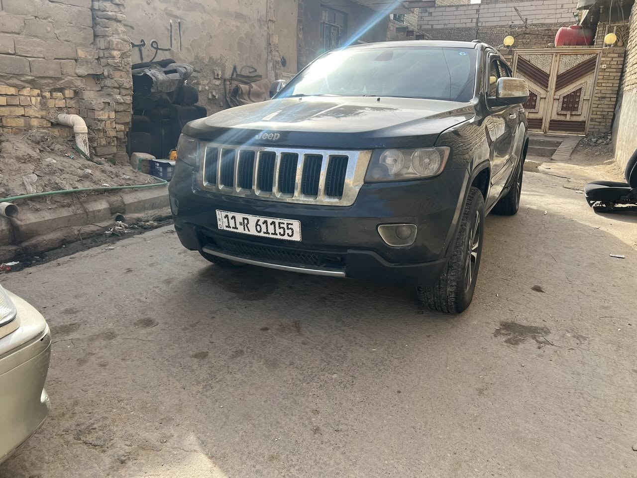 السلام عليكم 
السعر ١١٥ بيه مجال حك الجيه  فقط 
جيب ٢٠١١ رقم بغداد أنكليزي بسمي 
… السياره منتجيه على صفحت السايق ومصبوغه عام  مكينه خير من الله كير توني شاده جديد 
حداديه الماميه جديده الخلفيه نص عمر
أبيع أصوليات وعيب شرعي 
مكانه السياره الناصريه $$
الشراي يتصل ويدلل ***********
