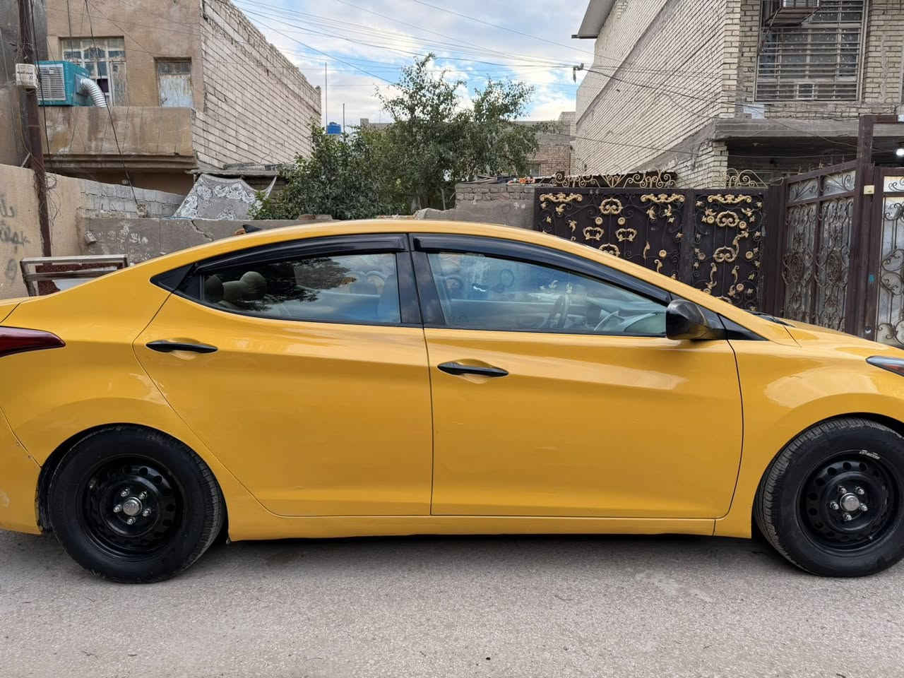 وين يدور جديد
تحيه طيبه السلام عليكم ورحمة 

النترا 2013 أمريكي 

فول عده بصمه 

مكفوله كفاله وضع الشركه بدون حادث كلين تايتل ليبل واحد

98ألف 

مكينة 1800 دوش 

شاشه كامره 

تحكم ستيرن 

فتحه سقف 

مري شفط.

صاج ملكي رصاصي

حساس خلفي 

داخل مخمل بيجي

تحويره ويل عادي

لد خلفي 

منفذ Wps

سويج 

رقم بغداد باسمي تحويل مباشرة سنويه 2028

104ورقه بيها مجال بسيط 

أي استفسار 

 

*********** 

مكان بغداد
