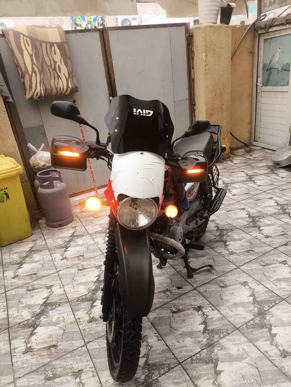 للبيع بوكسر 22 نازله شهر12شكل 23دراجه نضيفه انضف من الصور الدرجه ويه التجهيزات كامله والصندوك هوه والجادر هديه مرقمه انكليزي مشروع وطني لوحات ثنين
الرقم:***********
مكاني بغداد الغزاليه
