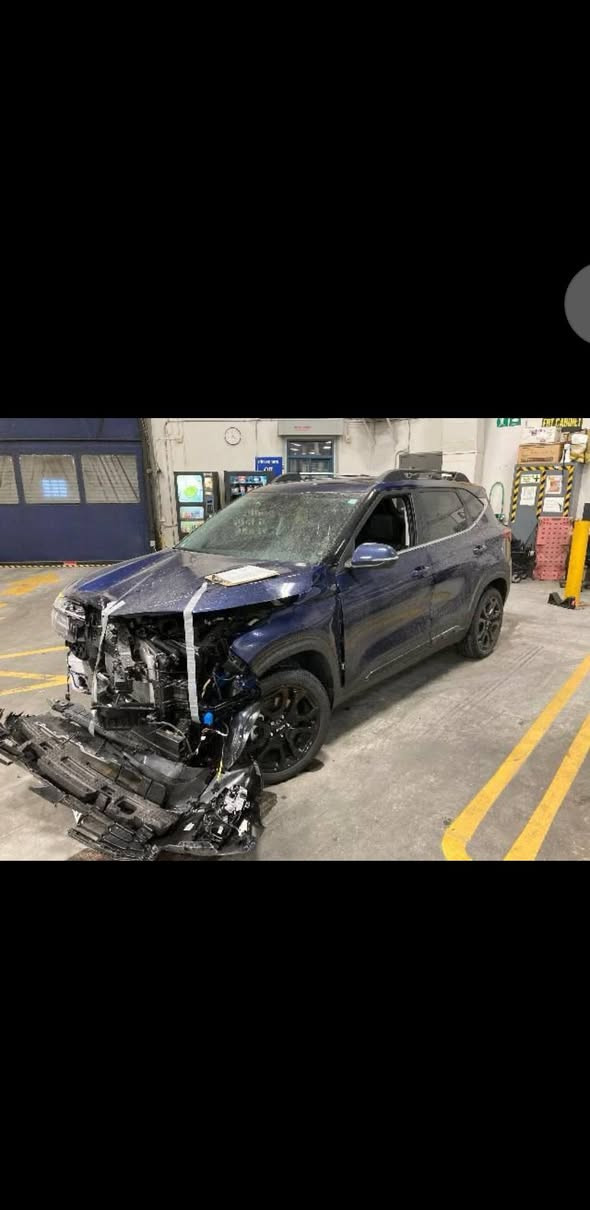 للبيع كيا سلتوس موديل 2024 ماشية 15 الف ميل
حادث موجود بصور فوى مواصفات كاملة 

للاستفسار 
***********
***********
