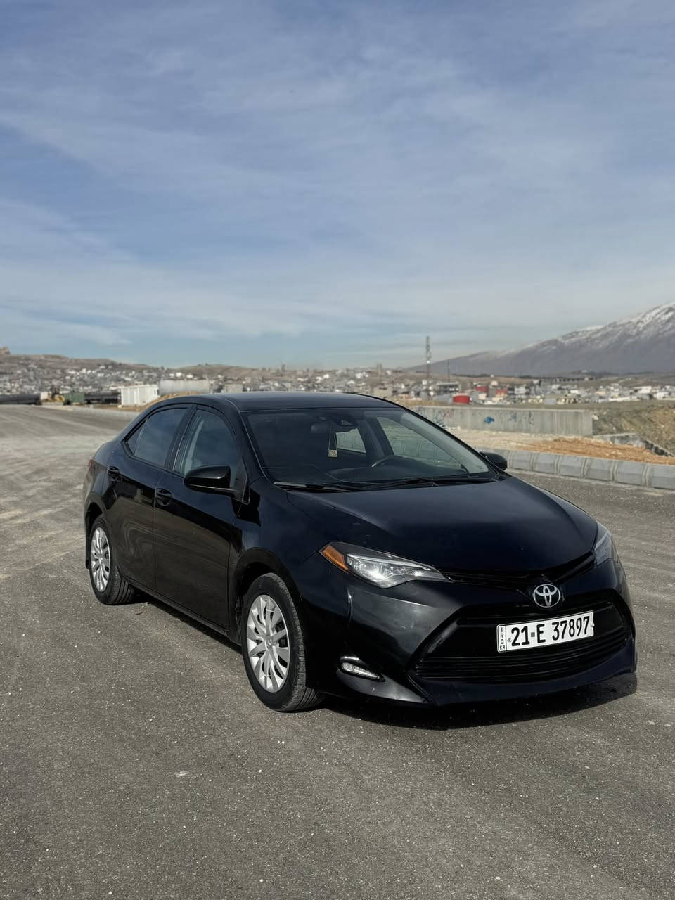 كرولا ٢٠١٩ بى بوياخ  LE
سه ياره كه زور جوانه چوار تا به تازه له ژيردا 
به ك دينار مسروفى نيه چرك نيه
دوو كوشن هه يته ر
شوين سيلمانى سعرى ١٤٢ كه ميك مه جال 
***********
