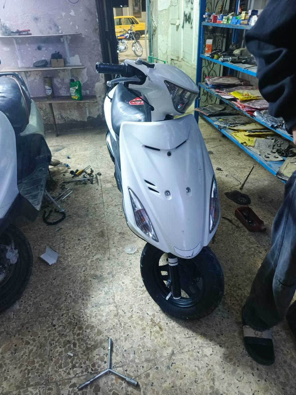 ادرس حديث للبيع ***********
