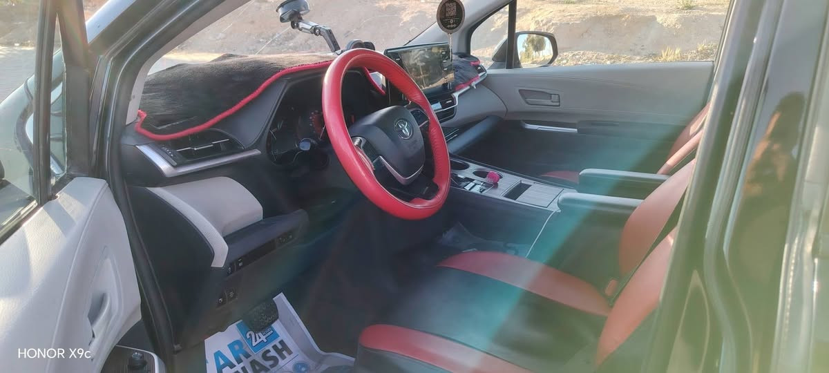 السلام عليكم
تيوتا سينا 2021 Le بلاص فتحه شاحن لاسلكي.
سعر البيع ٢٢٥ او مراوس بسينا أحدث او حسب القناعه
ضرر جانبي بدون دواخل جاملغ امامي وباب سايق تبديل 
سياره جاهزه دوشمه ارضيات كشنات كامل وكدام العين كير محرك تبريد كله بشرط ماشيه ٢٧٠ 
*********** /*********** وتساب ومتواجد خاص
