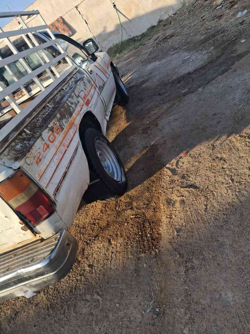سلام عليكم بيكم موديل 1993مكينه كير حلوات سنويه منتهيه راعي موجود شرط التحويل كشره شوف العين  سعر 45وببه مجال حك الجيه العنوان بصره الزبير ***********
