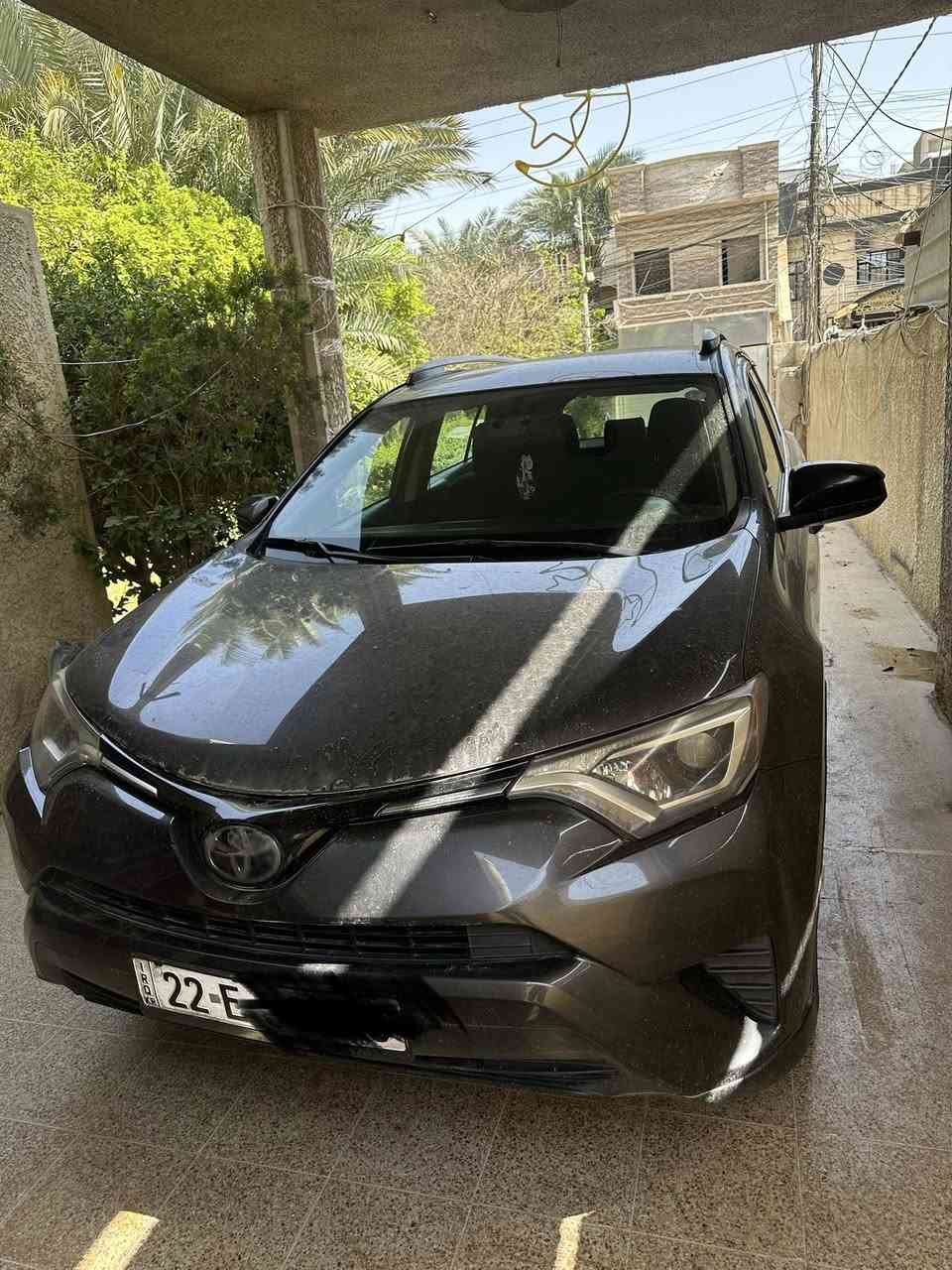 السلام عليكم
راف فور 2018 رقم اربيل 
حادث باب خلفي فقط وصور الحادث بالمنشور
ماشية 127
سيارة جديدة جاهزه 
رقم سنوية هزه كله جديد
مكان السيارة بغداد العامرية
بيع او مراوس 
السعر 170 ورقة 
***********
