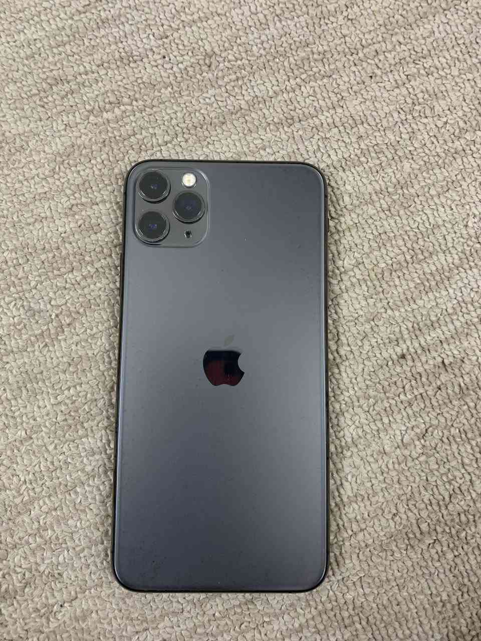 السلام عليكم 
مـتوفر IPhone 11 pro max 
البطاريه / 90 
الذاكره /256
النضافه 90‎%‎
السعر /  300  وبي مجال لـطيبين


**إذا كنت صاحب هذا الإعلان وتريد حذفه لأي سبب، رجاءا أرسل رسالة إلى الدعم الفني**