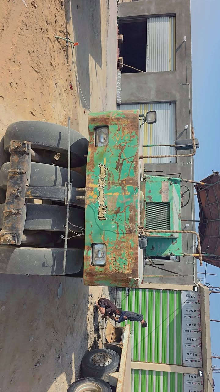 سلام عليكم حادله لبيع تاير رفيع لرقم ***********
