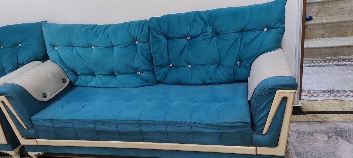 السلام عليكم ، تخم مستخدم بس جديد ما بي أي ضرر ، 3 قطع 2 حجم كبير 1 الوسط ، 8 مقاعد 
العنوان بغداد الدوره الميكانيك
السعر والتفاصيل بالخاص .


**إذا كنت صاحب هذا الإعلان وتريد حذفه لأي سبب، رجاءا أرسل رسالة إلى الدعم الفني**