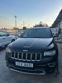 جيب لاريدو موديل 2015 حادثهه 3 قطع 07733422045