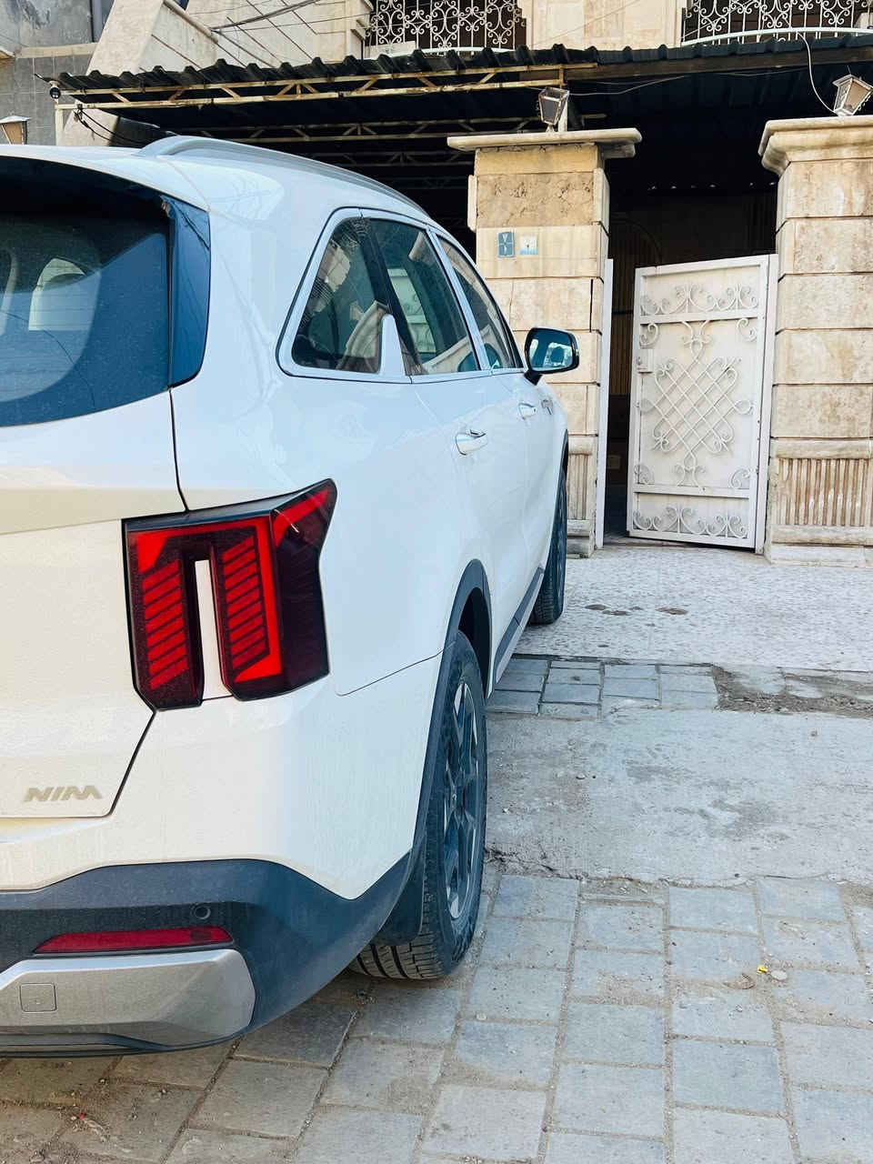 كيا سورنتو  2024  4 سلندر  ماشيه 26 الف لسعر 270 
 وبي مجال وترهم مراوس هم
***********
