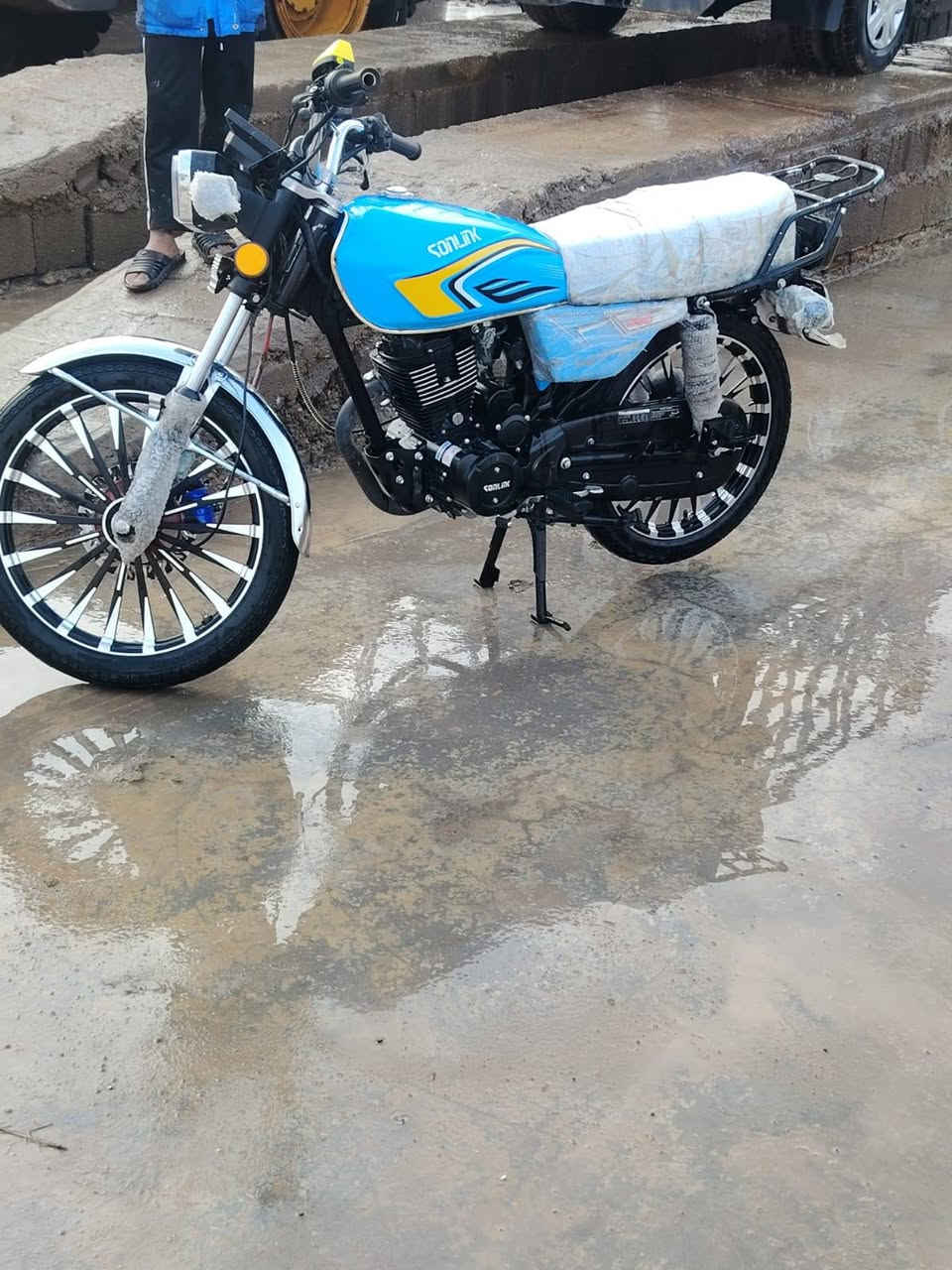 سلام عليكم دراجه سيفان موديل 2025 وراق سعر خاص ***********
