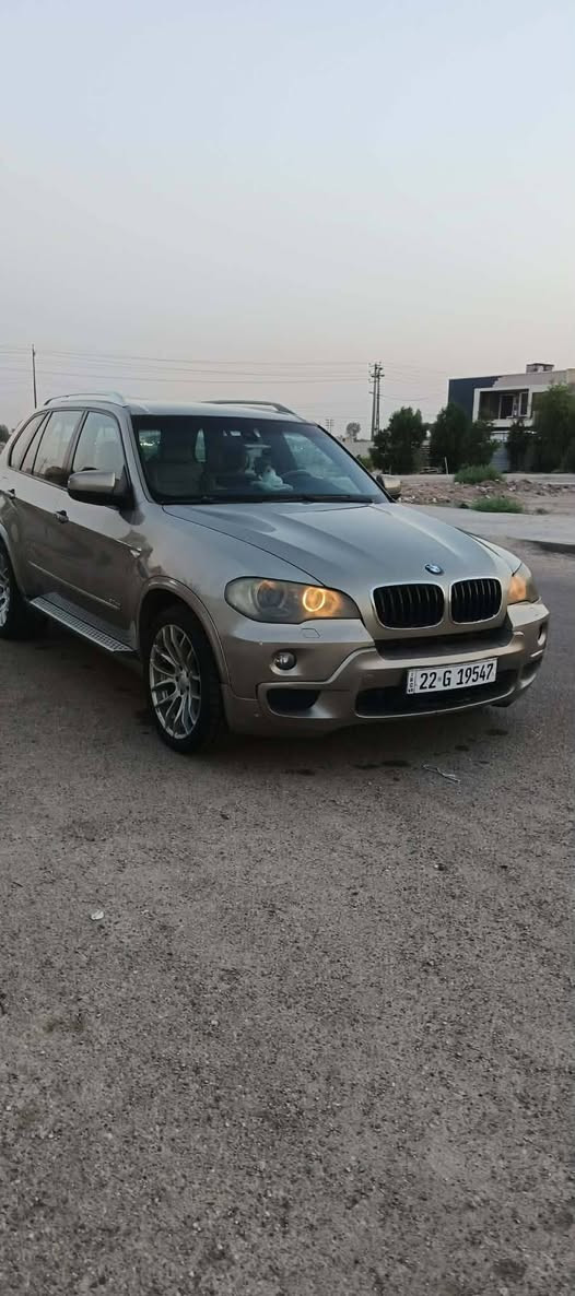 السلام عليكم BMW X5 E70 موديل 2008 كاز محرك M57N2 
السياره باسمي مكفوله من الضربه والصبغ 
السياره ابيعها بدون محرك او مراوس 
محركها حاليا شغال بس الكيس مضروب من جوه ومفرغه دهنها 
مكان السياره بغداد المحموديه 
السياره الله شاهد ورسوله صايره عليه فوك ال130 
قيموها باليرضي الله
***********
