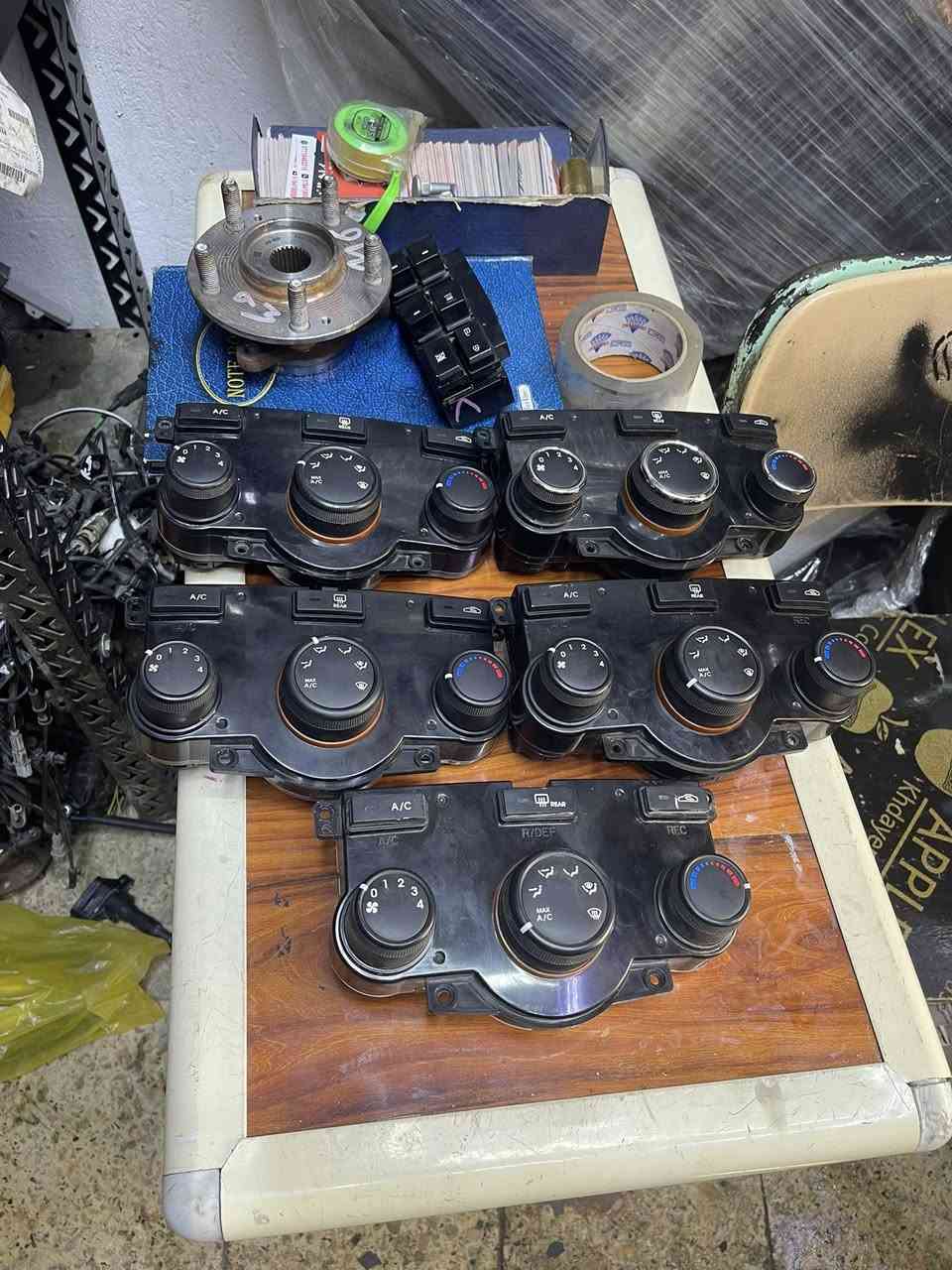 السلام عليكم ادوات فورتي سيراتو شكل القديم من 2009
الى مديل 2013 يوجد توصيل جميع المحافظات 5 الف 
رقم الهاتف *********** اي شي تحتاجون بخدمتكم اخوكم محمد الفريجي موقعنا بغداد ساحة مضفر
