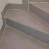 بيت طابقين صفر لليجار قرب ساحة الطيران  07700442842