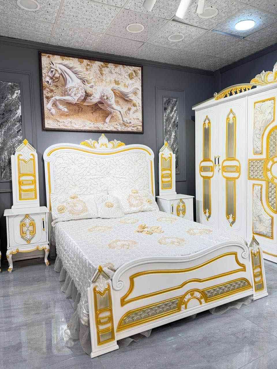 السعر // 975

🔅تفاصيل الغرفة المرمري  ....

خارج ٤ملم ام دي اف 🔺
وداخل معاكس ٣ملم 
صبغ حراري  درجة اولى 

عدد القطع  ٧ قطع 😍
🔺1 //جرباية  قياس  ١٦٠ × ٢٠٠ 
🔺//ميز جانبي ايسر قياس ٥٠
🔺2// وميز  جانبي  قياس ٥٠
🔺3// زاوية ارتفاع مترين عرض ٨٠
🔺4// وميز بلازمه  
🔺5//وميز مراية ارتفاع مترين عرض ١٢٠
🔺6// وكنتور ٦ باب  ارتفاع مترين و١٥ طول ٣ متر و١٥

القطعه الثامنة حسب الطلب شازلون
سعرها ٥٠ الف ❤️

(توصيل مجاني مركز بغداد )
التوصيل يشمل الشد مجاني 🔥
(اطراف ٥٠)
باقي المحافضات حسب البعد
شازلون سعرها ٥٠ الف
شازلون مخزن ٧٥ الف البصرة, العراق


**إذا كنت صاحب هذا الإعلان وتريد حذفه لأي سبب، رجاءا أرسل رسالة إلى الدعم الفني**