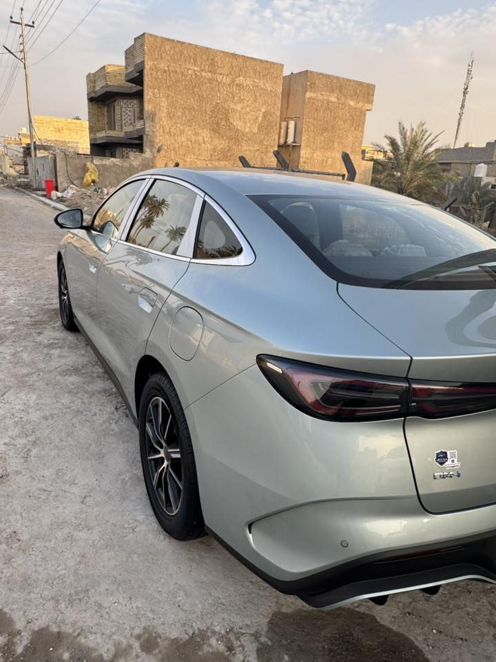 بي واي دي   سيل 6
موديل 2025 
موديل 2025
زيرو فستقي فول مواصفات 
عدا البانوراما

ماشيه3000  فقط 
رقم بغداد لون فستقي كفاله عامه من كلشي 
شخط جدا بسيط بالدعامية الخلفية 
فول عده الفتحة  
٥ كامرات 
شاشه دواره 
شاشه كبيره 
جلد كشنات ريكارو 
تحكم كشنات كهرباء 
قطعتين تبريد 
تحكمات سترين 
اشارت مري 
بصمه وكارت دخول 
منفاخ هوء 
شاحنه اصليه 

رقم بغداد لوحة وسنوية بأسمي 

السيارة كاملة برامج وتعريب وتحديث
مبدل دهن وكآمل 
السعر 22900

#بيع_او_مراوس

***********
