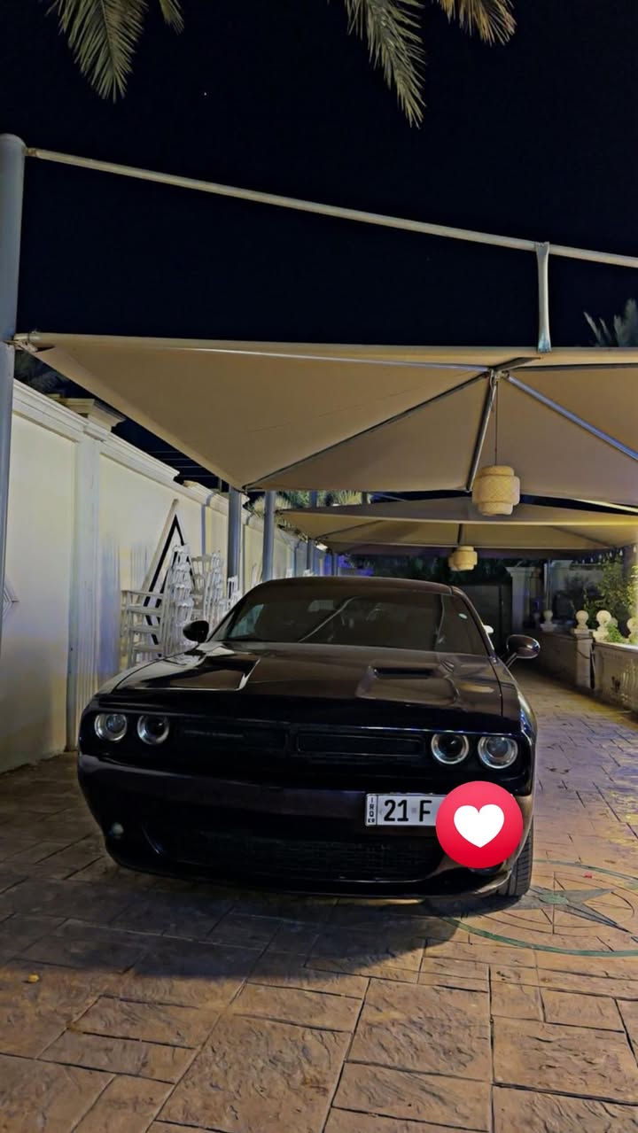 السلام عليكم
جالنجر موديل ٢٠١٦ 
لون نيلي 
سياره فول مواصفات بس بدون فتحه ورادار 
ماشيه ٨١ ميل
جاهزه من كلشي 
حادث خلفي خفيف صوره بلتعليقات 
مراوس بسياره اقل سعر ٤ بوب  او بيع
للاستفسار على الخاص متواجد


**إذا كنت صاحب هذا الإعلان وتريد حذفه لأي سبب، رجاءا أرسل رسالة إلى الدعم الفني**