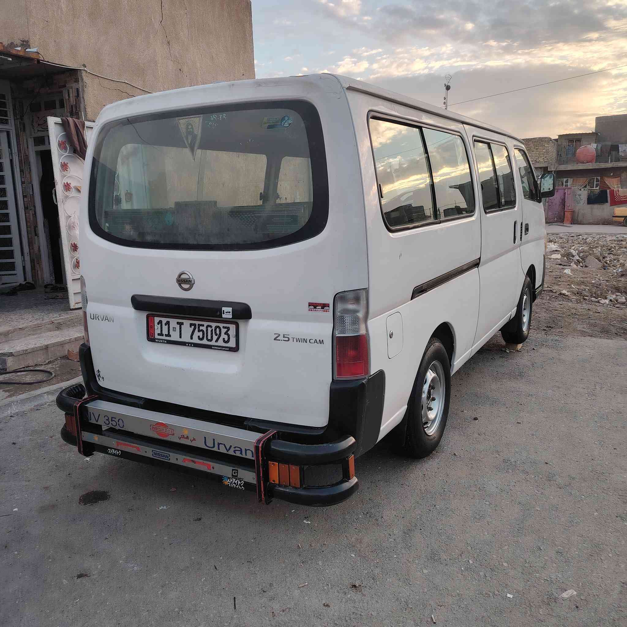 السلام عليكم نيسان يورفان موديل 2011 رقم بغداد محرك وكير واكسل خير من الله وصدر جديد وتخم تاير تبريد شغال مكاني بغداد مدينة الصدر
رقم   ***********
