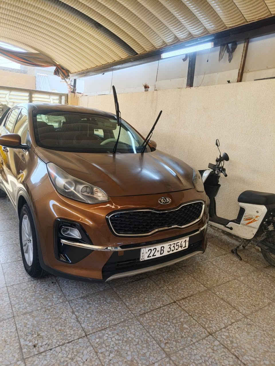 سلام عليكم
السعر 125 اوبيه مجال قليل
اسبورتج 17 حادثه بس حافت البنيد بارد بدون  دواخل كفاله السياره 
محرك 2400 ابلادي مامفتوح جديد
امدوشمه جلد اوارظيه داخله يخبل حلو
صدر امامي خلفي جديد
تبريد ثلج تايرات جدد تخم باتري جديد
مكان السياره حي اور قرب جامع الفردوس ***********
رقمه اربيل اتريد تحويل او وكاله حاظر
