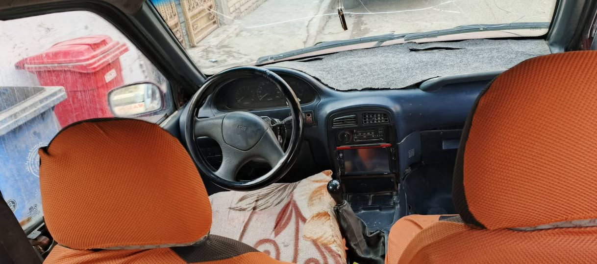 السلام عليكم ورحمه الله وبركاته عندي كيا سبورتج موديل 1994 رقم جديد مسطره رقم بغداد مميز  مكينه جديده حاويه كير عادي خير من الله   السعر 30 ورقه وبيها مجال العنوان بغداد حي اور رقم الهاتف***********
