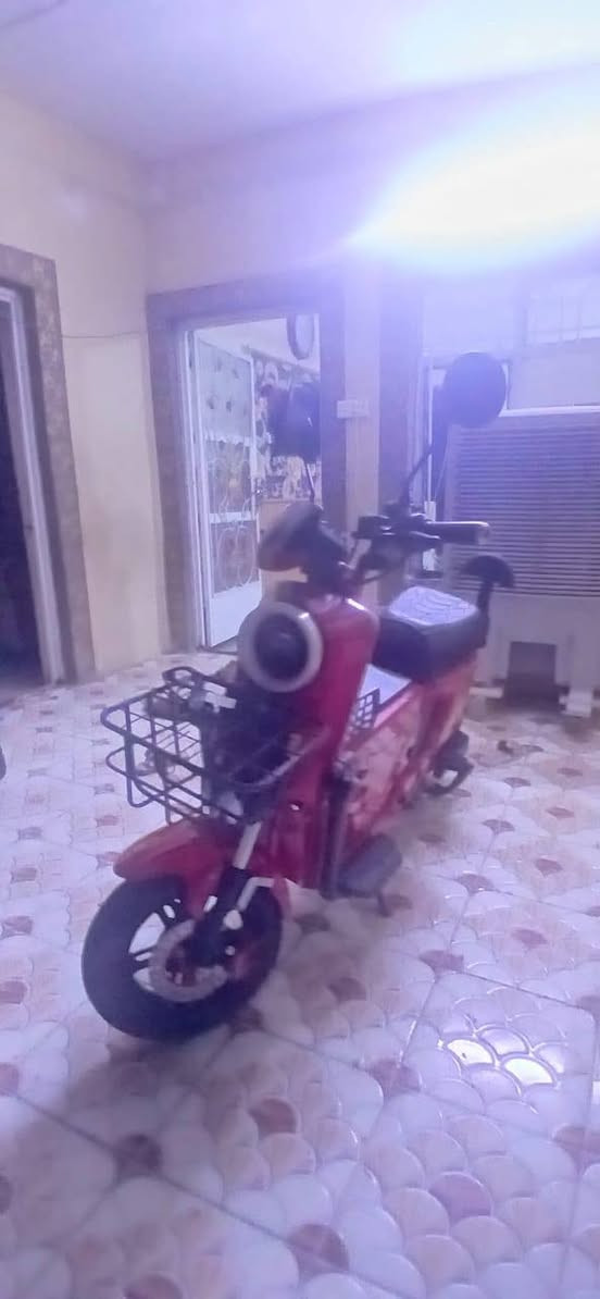 دراجه شحن للبيع 
R9نظيفه فول بطاريه ظمان كشر جديد شاحنه جديده تشغيل بصمه+كارت+سويح نظام بك السعر خاص وتدلل ***********بلدوز كسيرات
