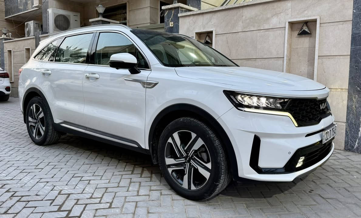 السلام عليكم كيا سورنتو 2022 خليجي فول 1/1 باب اولاعلى فئة معروفة مواصفاتها 4 كامرات بنوراما كشن جلد حار بارد بردات كير ماوس داخل ابيض مكفولة من اي حادث رقم اربيل بسمي وفحص وهزة جديد مكان بغداد رقمي 
***********
