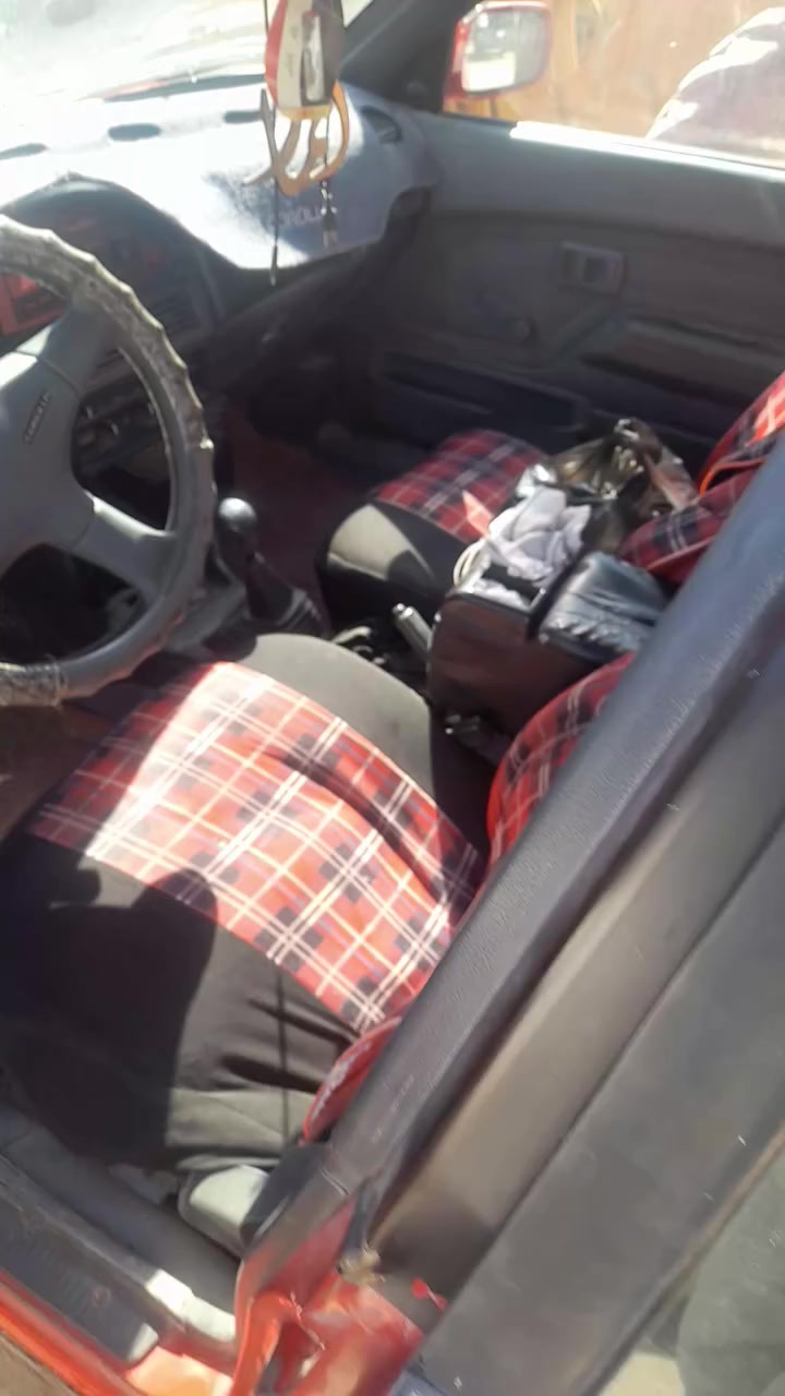 كورله للبيع موديل ٩٠ سياره جديده مصبوغه عام محرك كير بلادي مكفولات كهربائيات تبريد كله شغال سنتر لوك سياره نظيفه كلش مال جناي مكان بابل اتصل *********** واتساب
