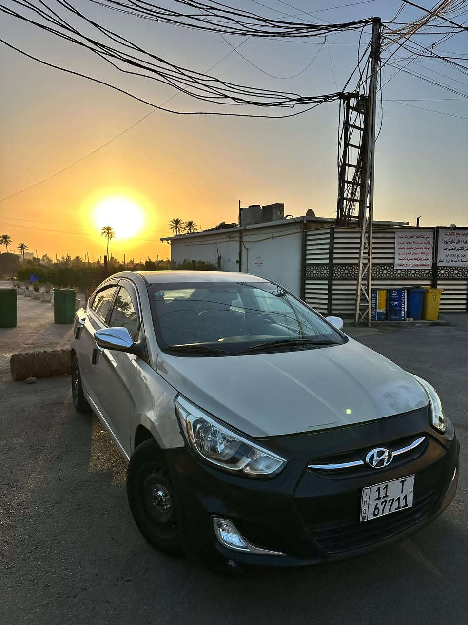 اكسنت 2016 خليجي السياره مكينتها 1400 دكشن عالي ، سياره تخبل ونضيفة بيها جاملغين بارد فقط ماشيه 140 ، السياره نضيفة واستعمال شخصي رايدها ب 95 وبيها مجال للطيبين مكاني بغداد للتواصل *********** اقبل مراوس
