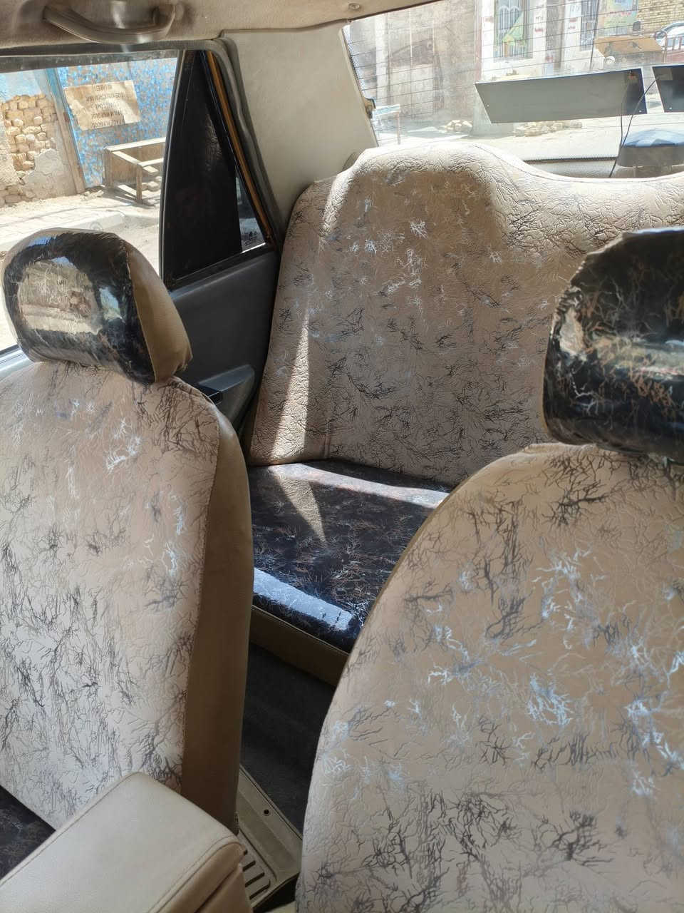 للبيع موديل ١٦رقم انكليزي قادسيه سياره جاهزه بيه طخه جاملغ الخلفي ماعبر مصلح مصفره هيئة وغرامات مامطلوبه الف/السعر 35بيه مجال مكانه ديوانيه/***********/الخاص مفتوح
