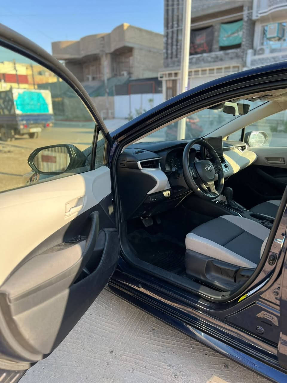 السلام عليكم للبيع كورلا 2024هايبرد ماشيه 41بجم كبس سياره جاهزه ونظيفه حادثها موضح بل صور قبق صندوك صبغ تصليح بدايه الشاصي موصفات leداخل لونين ابيض واسودّ السعر 155وبيها مجال اي ستفسار خاص  أو*********** العنوان الشعب
