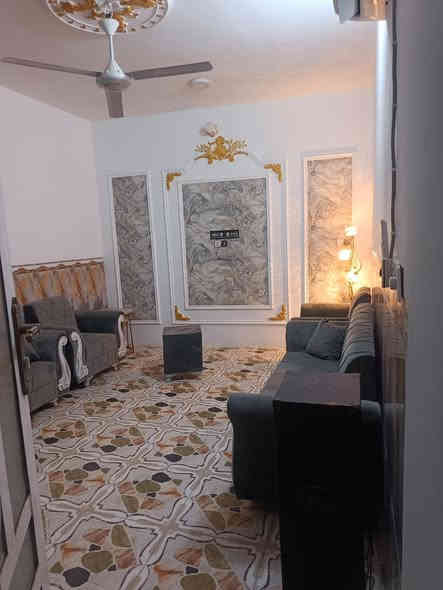 المساحة 100 متر 

غرفة نوم وصالة ومطبخ واستقبال  

                       السعر 28 

العنوان المعارة طريق العويسات شارع البزل قرب حسينية الأمام الحسن ع

للستفسار مراسلة الصفحة أو الاتصال على الرقم 

***********

 مكتب أبو احمد السلطاني للعقار
